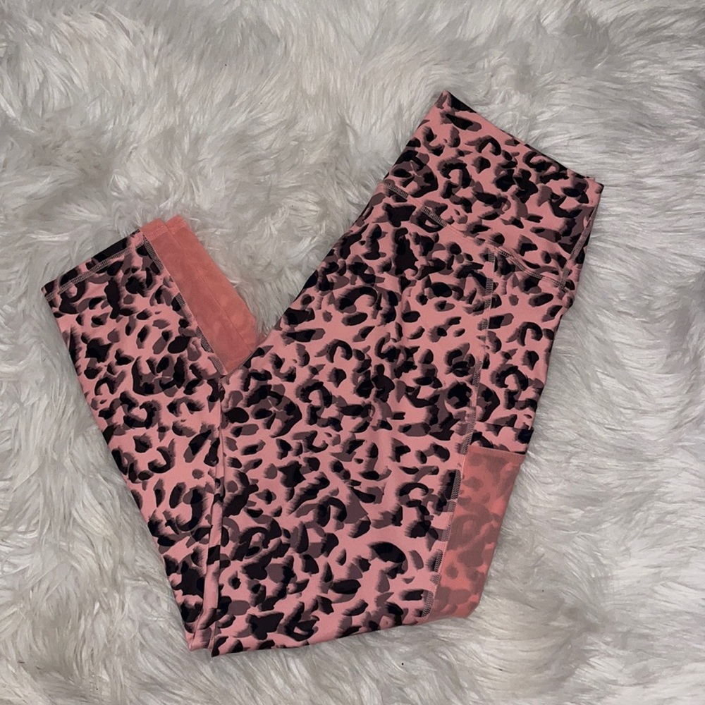 Pink leopard Fabletics leggings